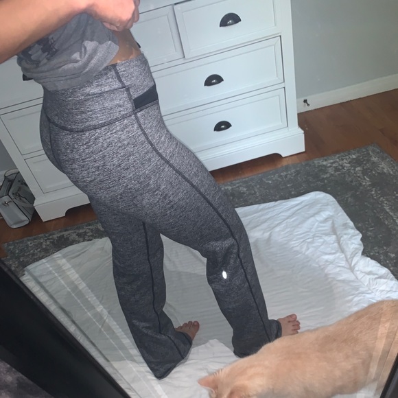 Grey lululemon yoga pants - Picture 2 of 7